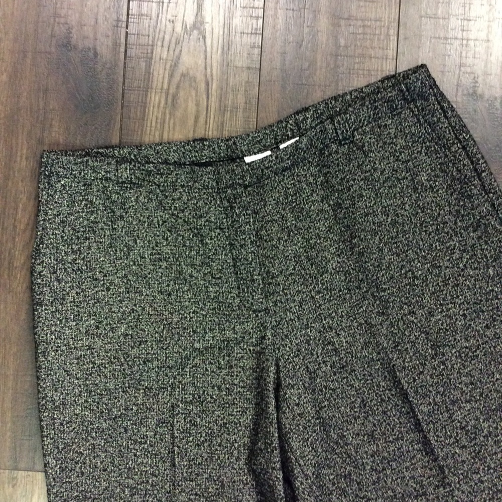 $11 Emma James Black and White Wide Leg Slacks
